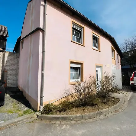 D D Haus * Arnstein (Main-Spessart)